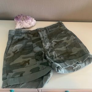 GAP Camo Girlfriend Khaki Shorts